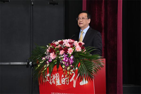 上海市血液中心党委书记、上海市血液管理办公室主任邹峥嵘 - 副本.JPG