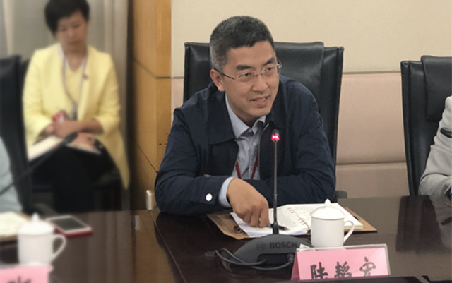 陆主任_定稿.jpg