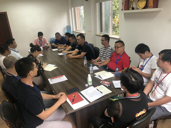 上图：第三党支部召开“不忘初心、牢记使命”专题组织生活会.jpg