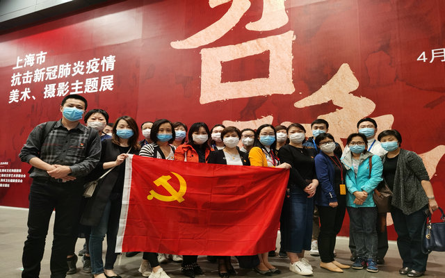 合影2.jpg