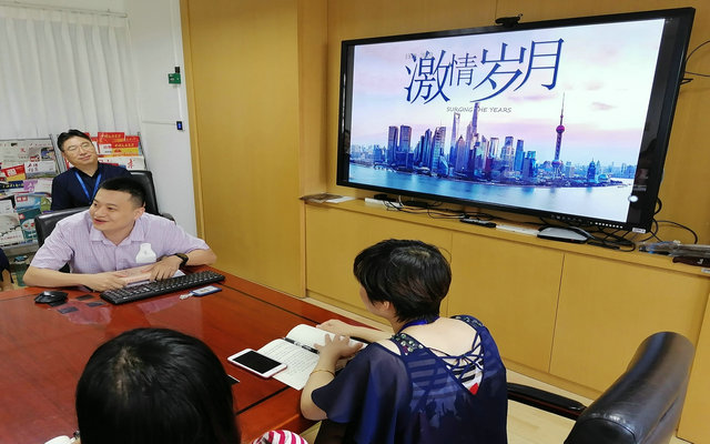 汤瑛杰上党课.jpg