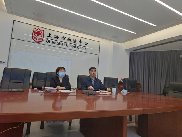 上海市血液中心副主任林俊杰介绍项目背景_副本.jpg