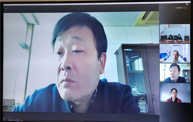 江苏省血液中心副主任黄成垠交流标准化经验.jpg