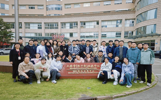 集体照_副本.jpg