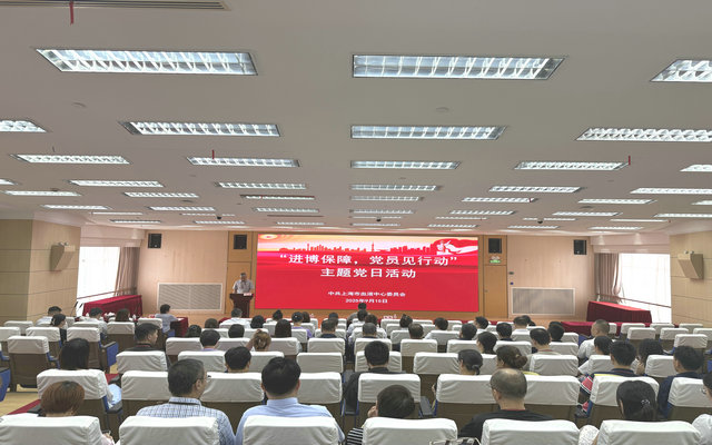 现场（迅-主持）_副本.jpg